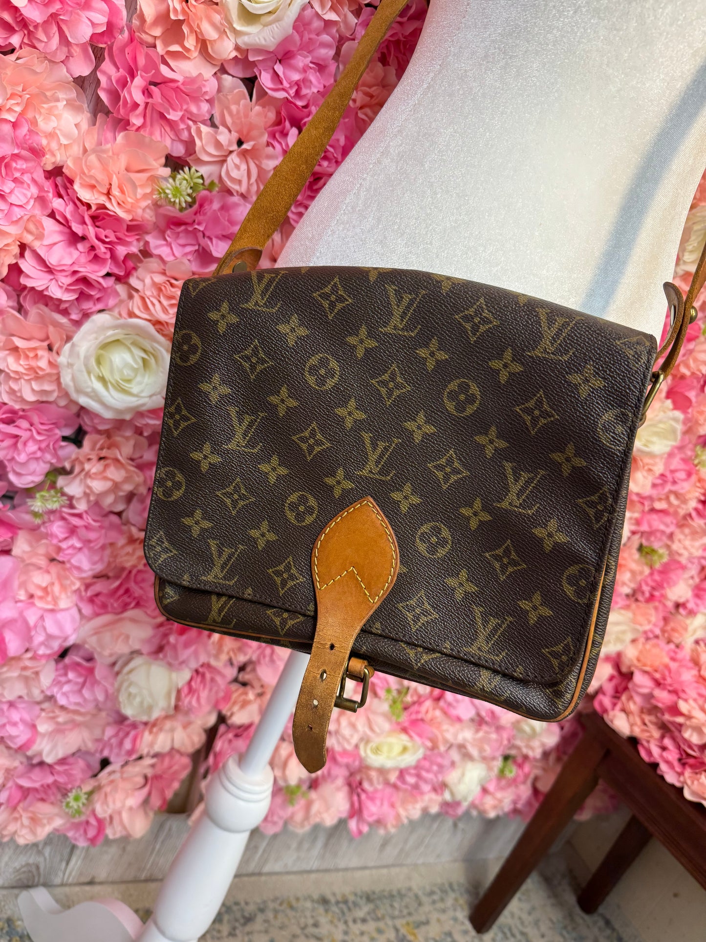 Louis Vuitton Cartouchiere