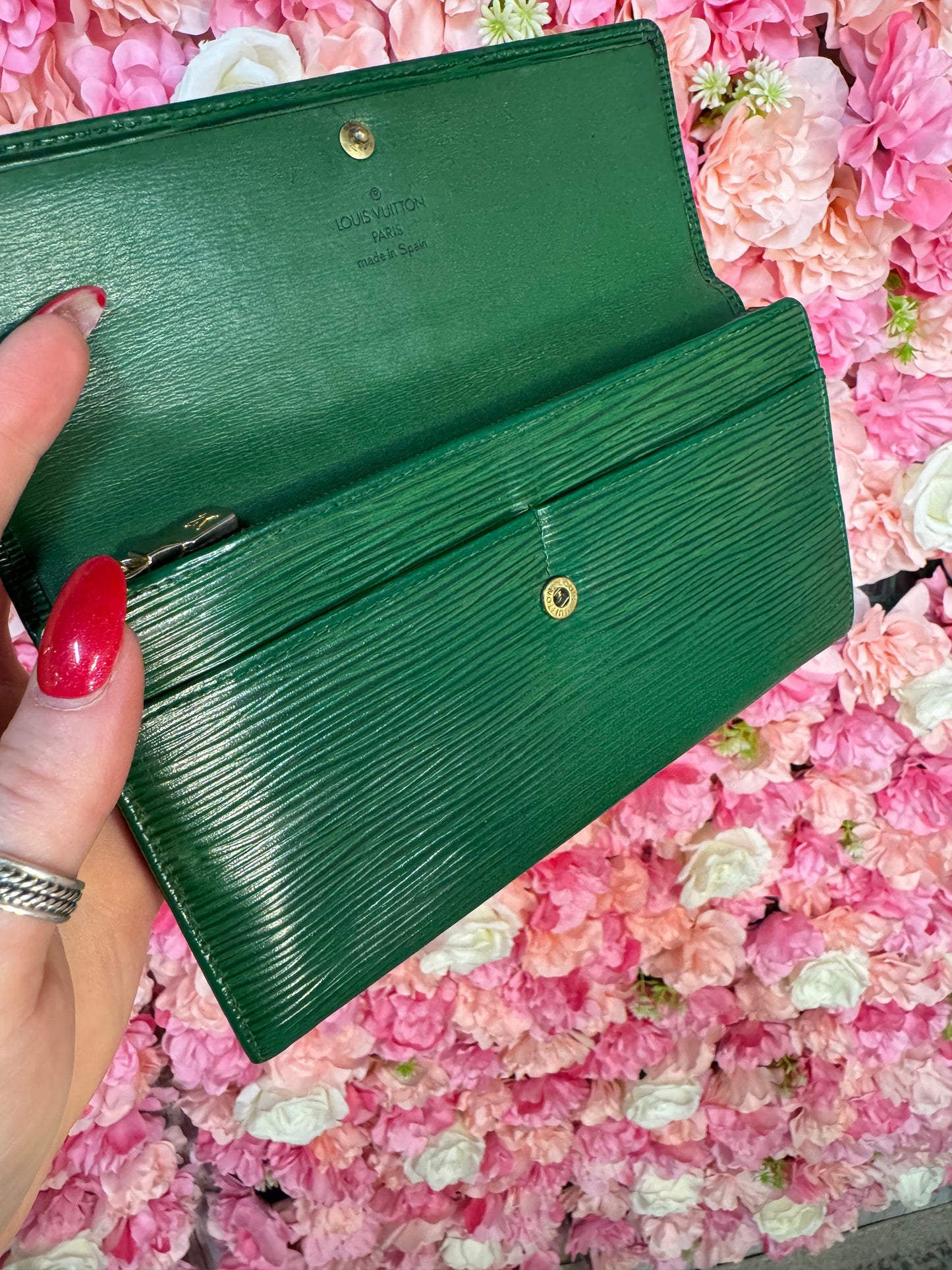 Green Louis Vuitton Sarah Epi Wallet