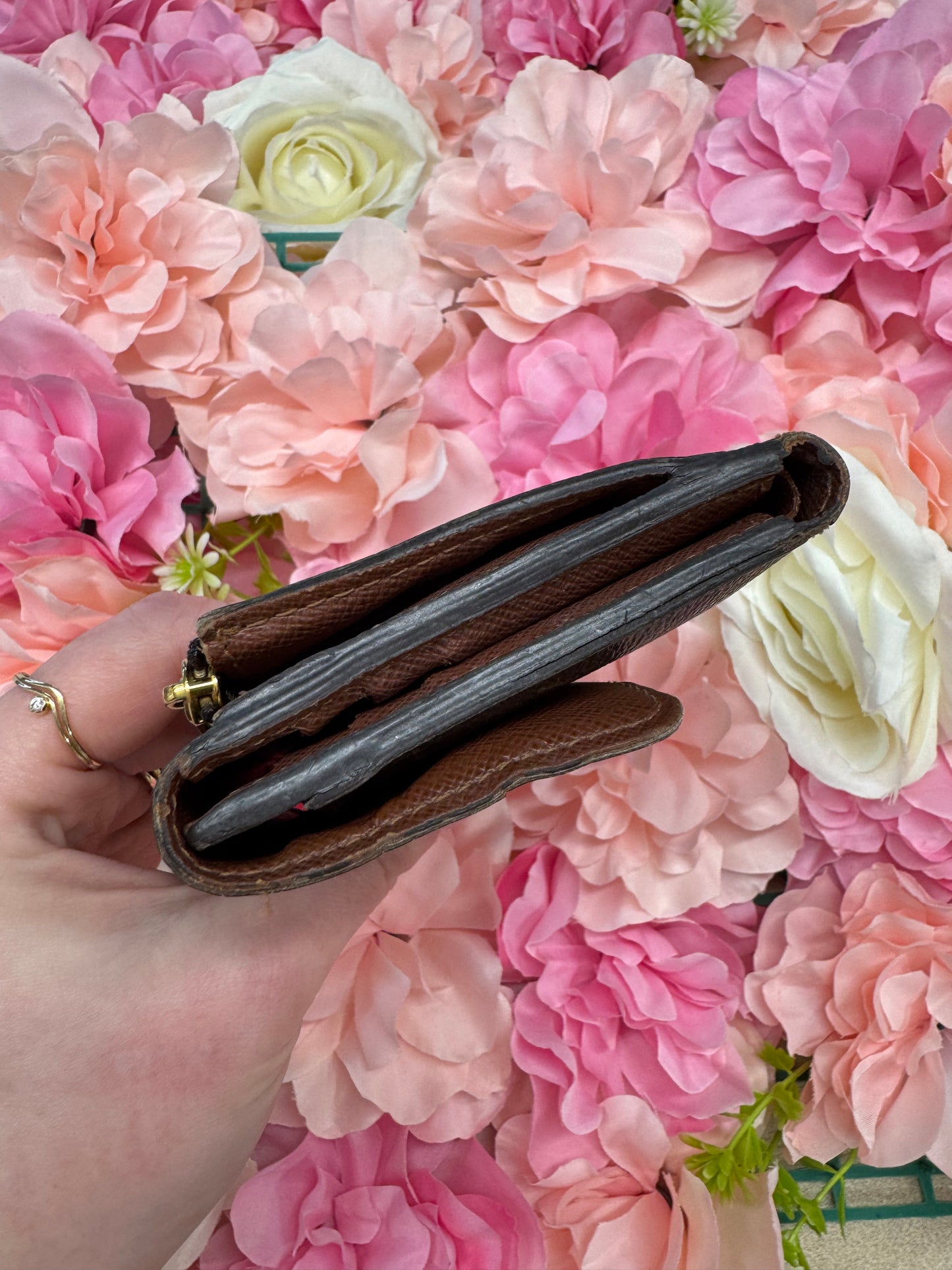 Louie Vuitton Folding Wallet With Coin Zip Area