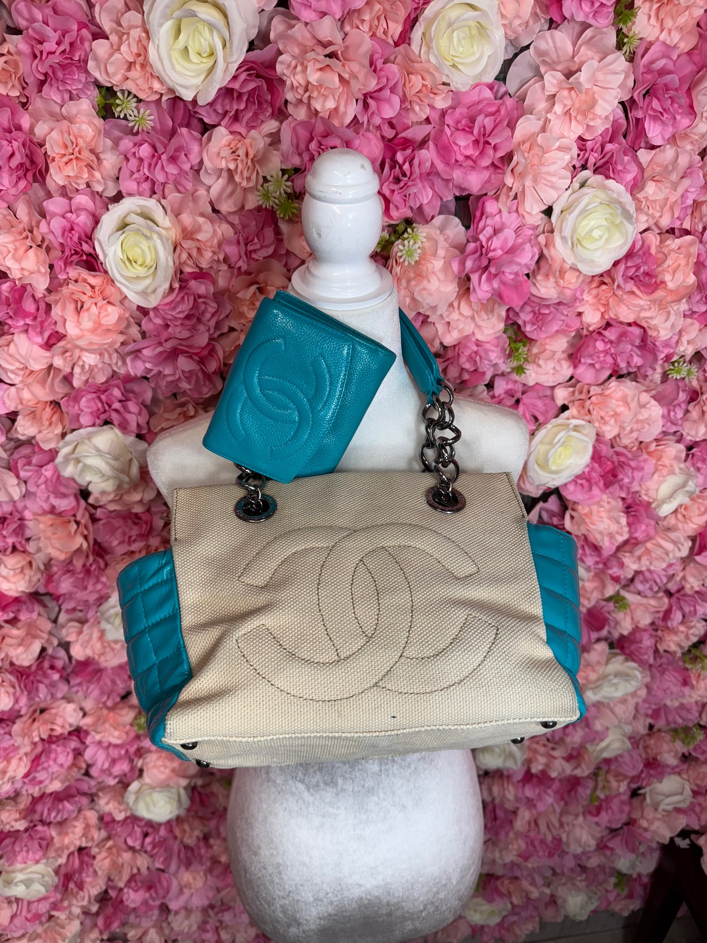 Blue Beach Theme Chanel Canvas Bag With Matching Wallet