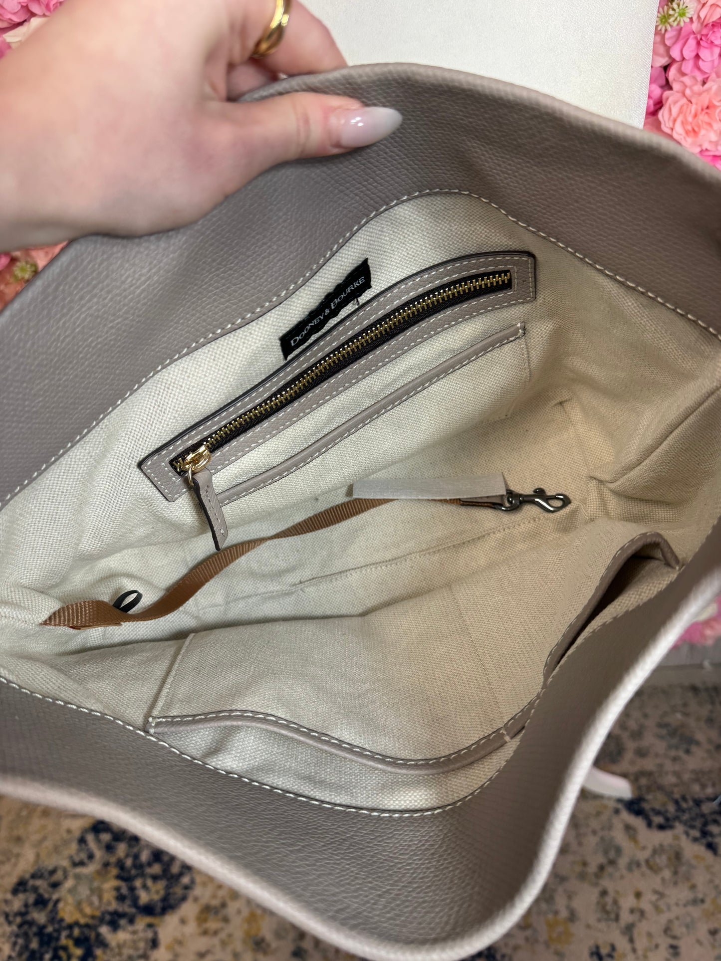 NWT Dooney & Bourke Taupe Shoulder Bag Retail $428