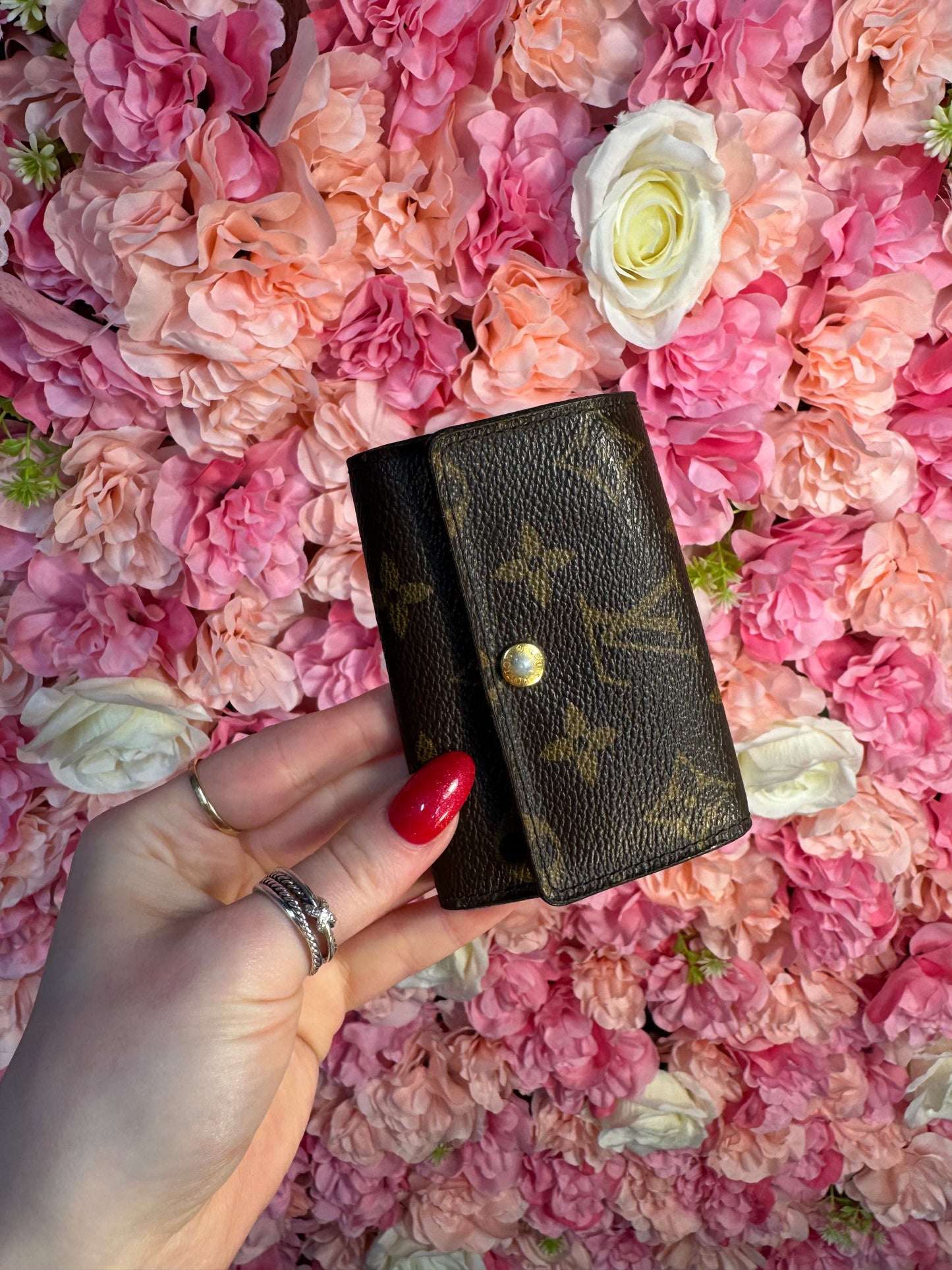 Louis Vuitton Monogram 6 Key Holder