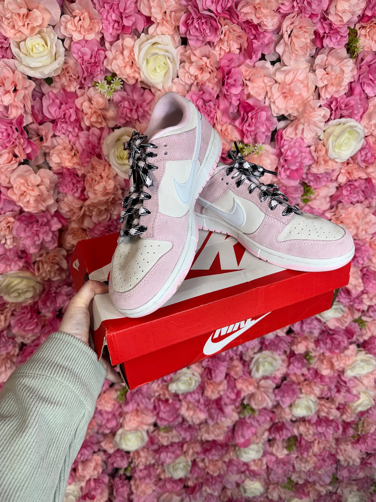 Nike Pink Foam Like New Size 10.5