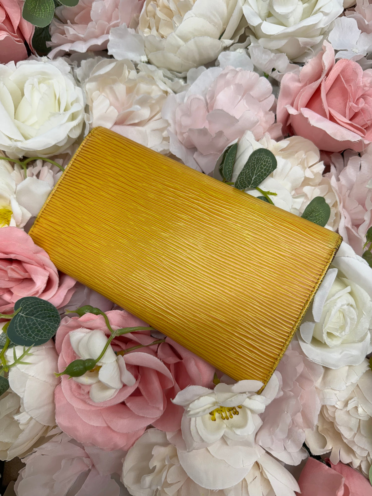 Louis Vuitton Epi International Wallet