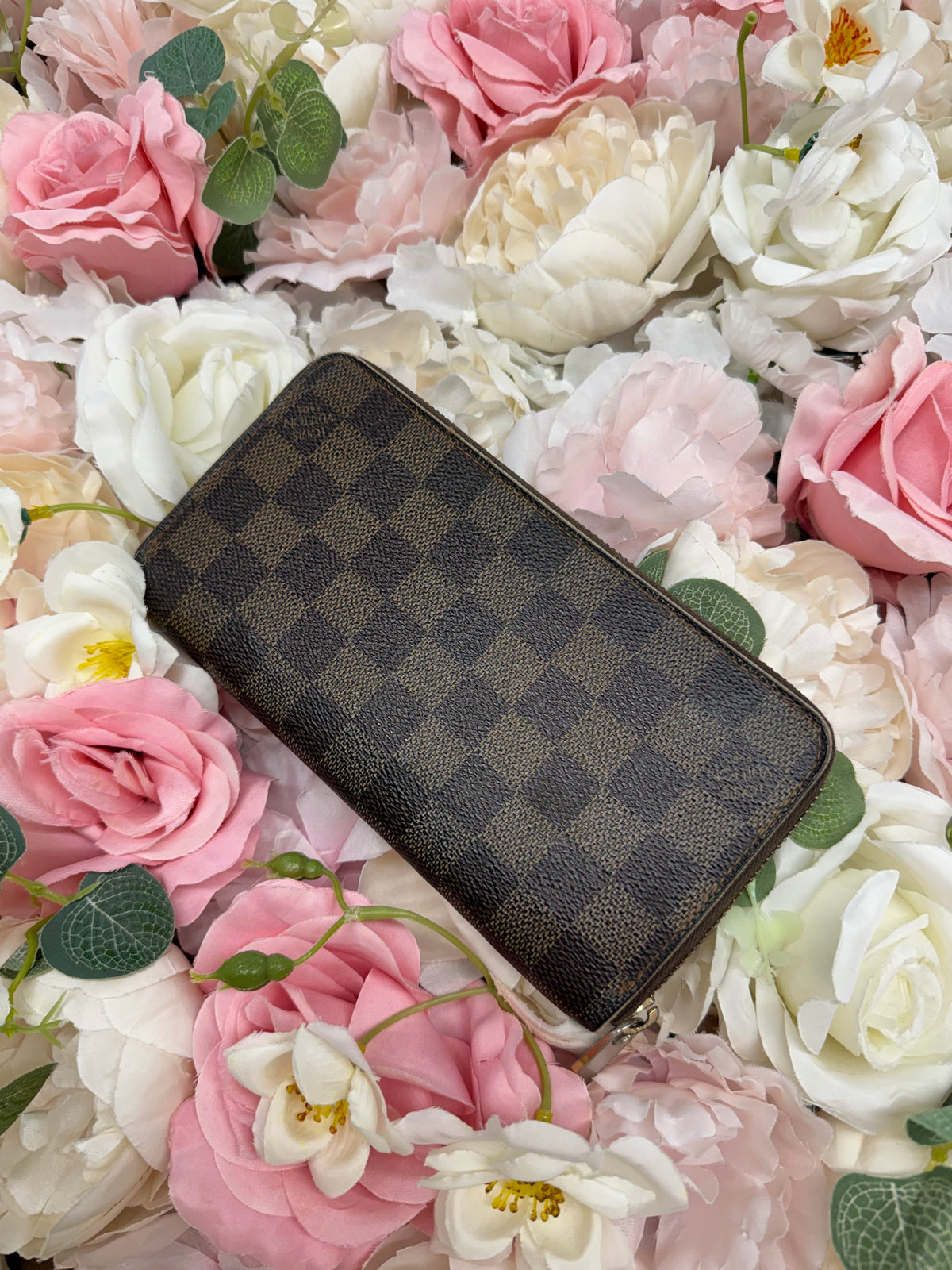 Louis Vuitton Zippy Damier Ebene Wallet