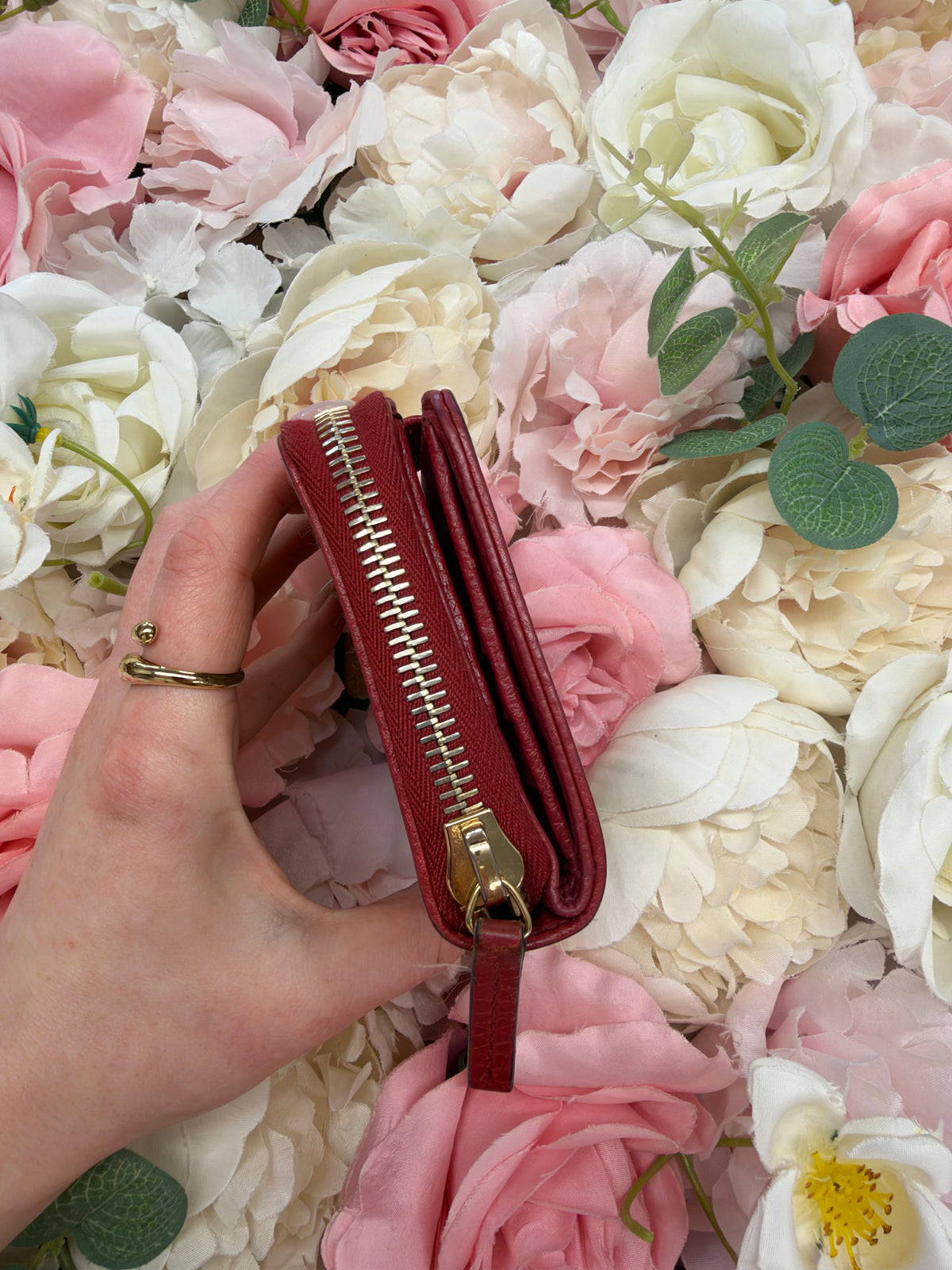 Zip Around Gucci Wallet