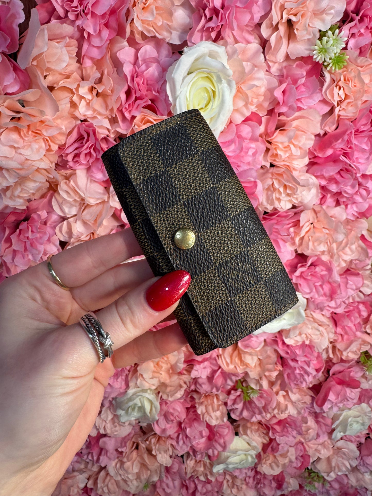 Louis Vuitton Damier 4 Key Holder with sleeper bag