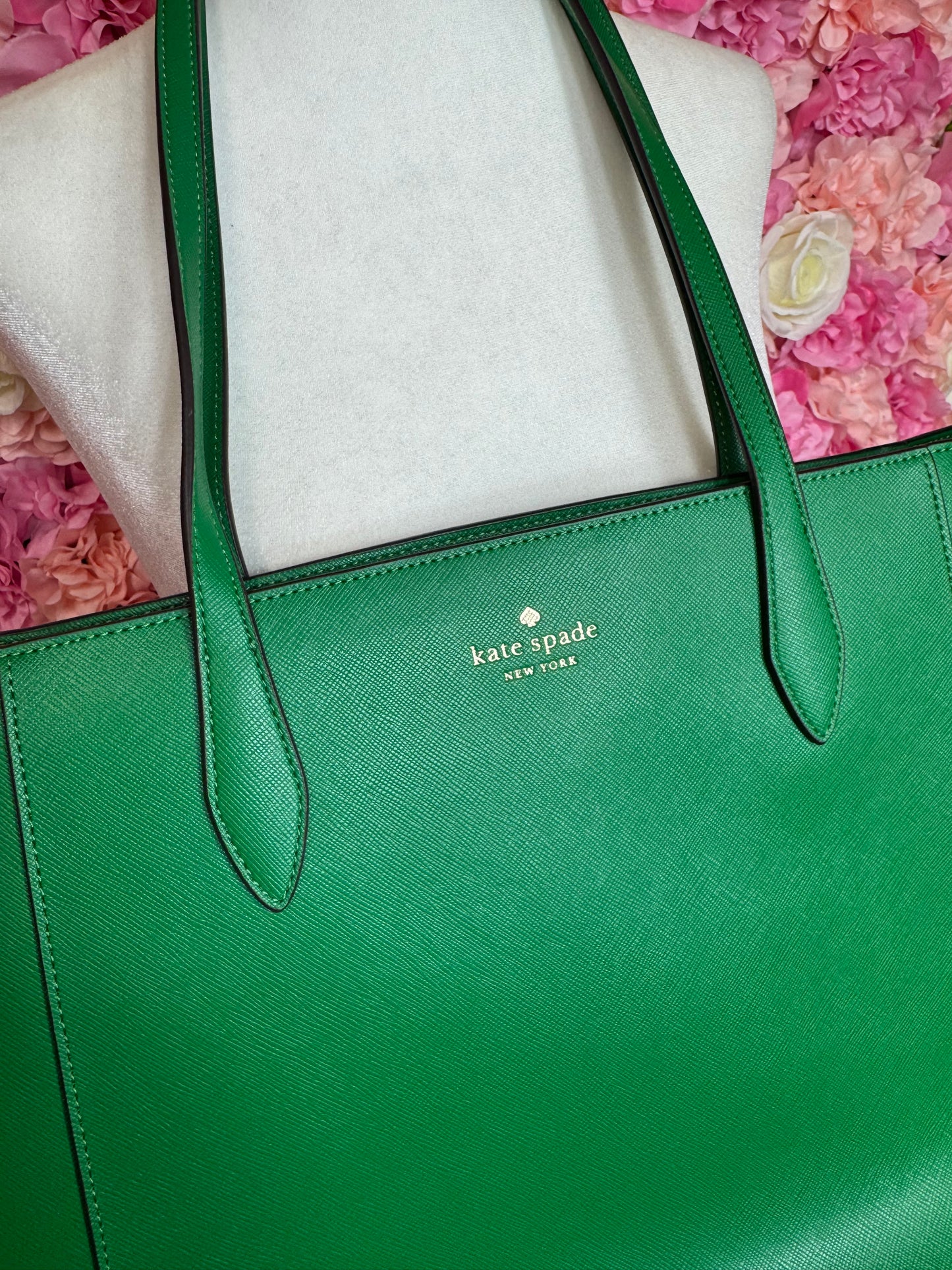 NWOT Green Kate Spade Oversized Bag