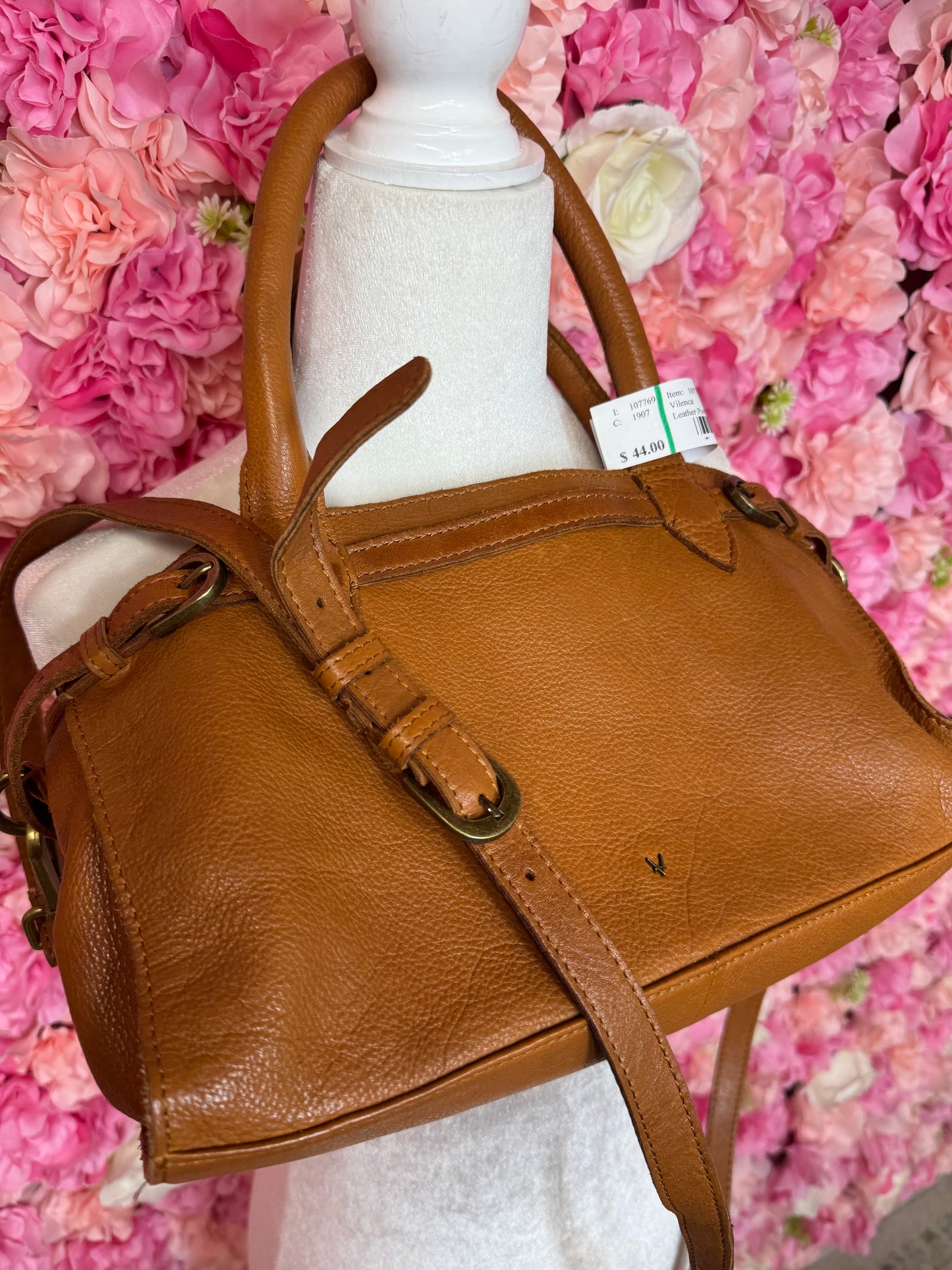 Vilenca Leather Crossbody Bag