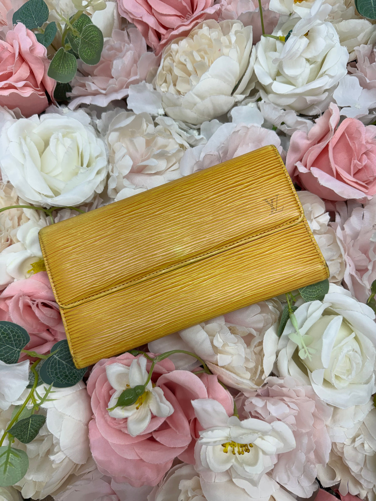 Louis Vuitton Epi International Wallet