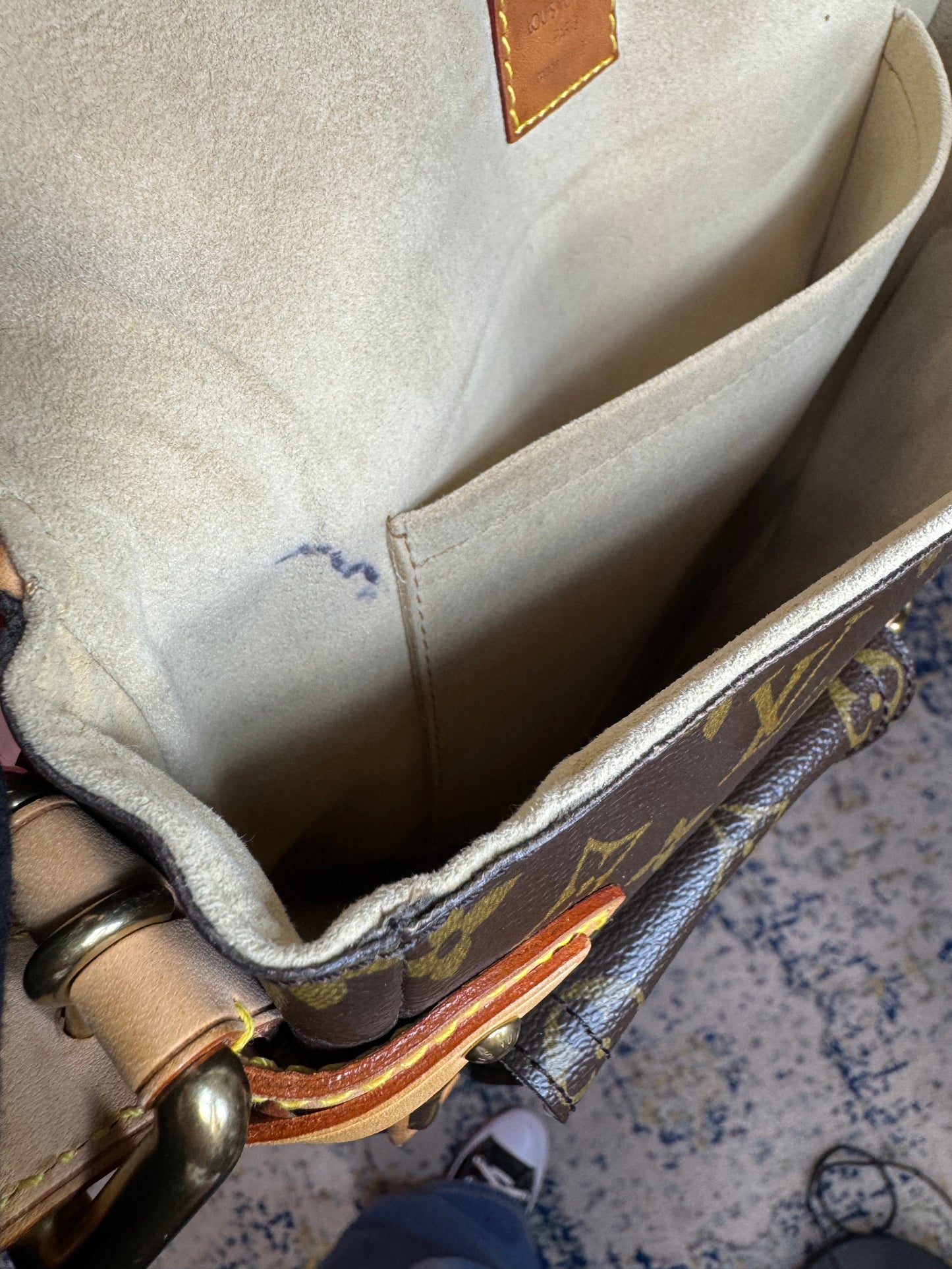 Louis Vuitton Hudson PM Shoulder Bag