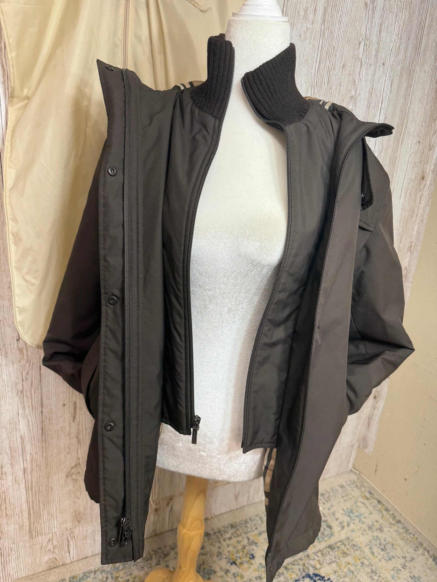 Women’s Hooded Burberry Jacket Size Small