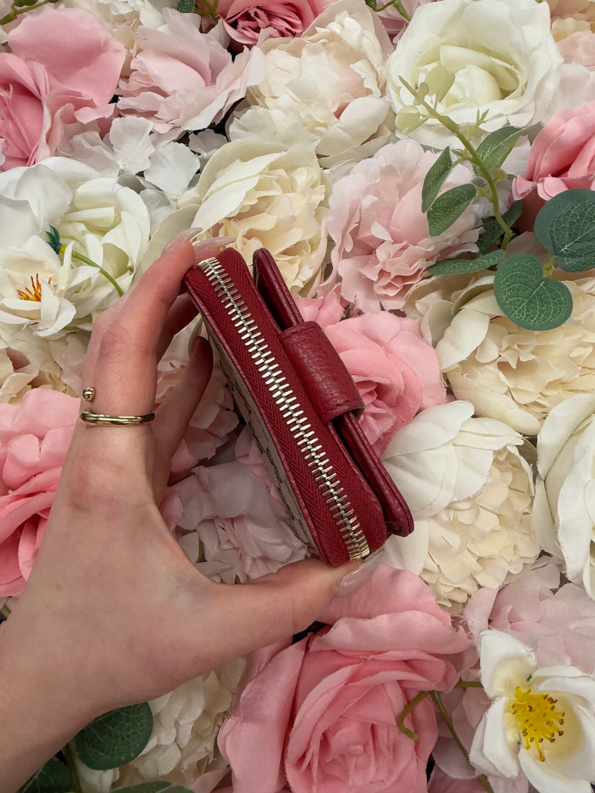 Zip Around Gucci Wallet