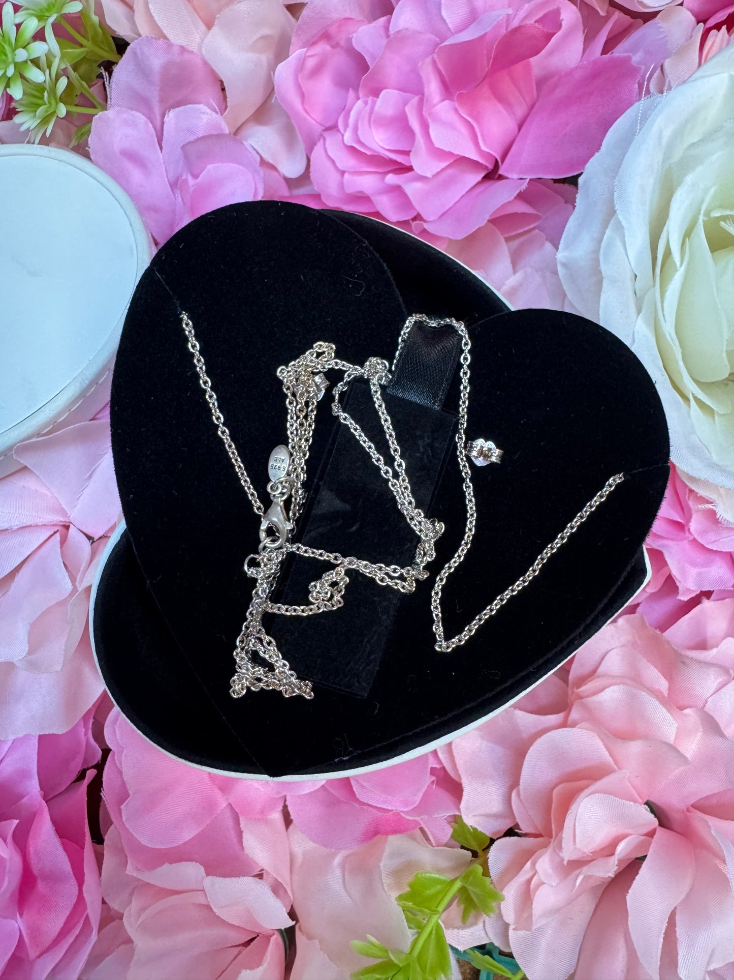 Rare Retired Pandora Heart Locket & Earring Boxed Set