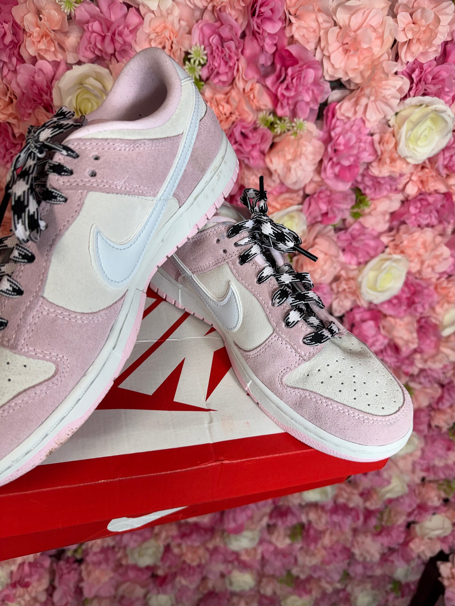 Nike Pink Foam Like New Size 10.5