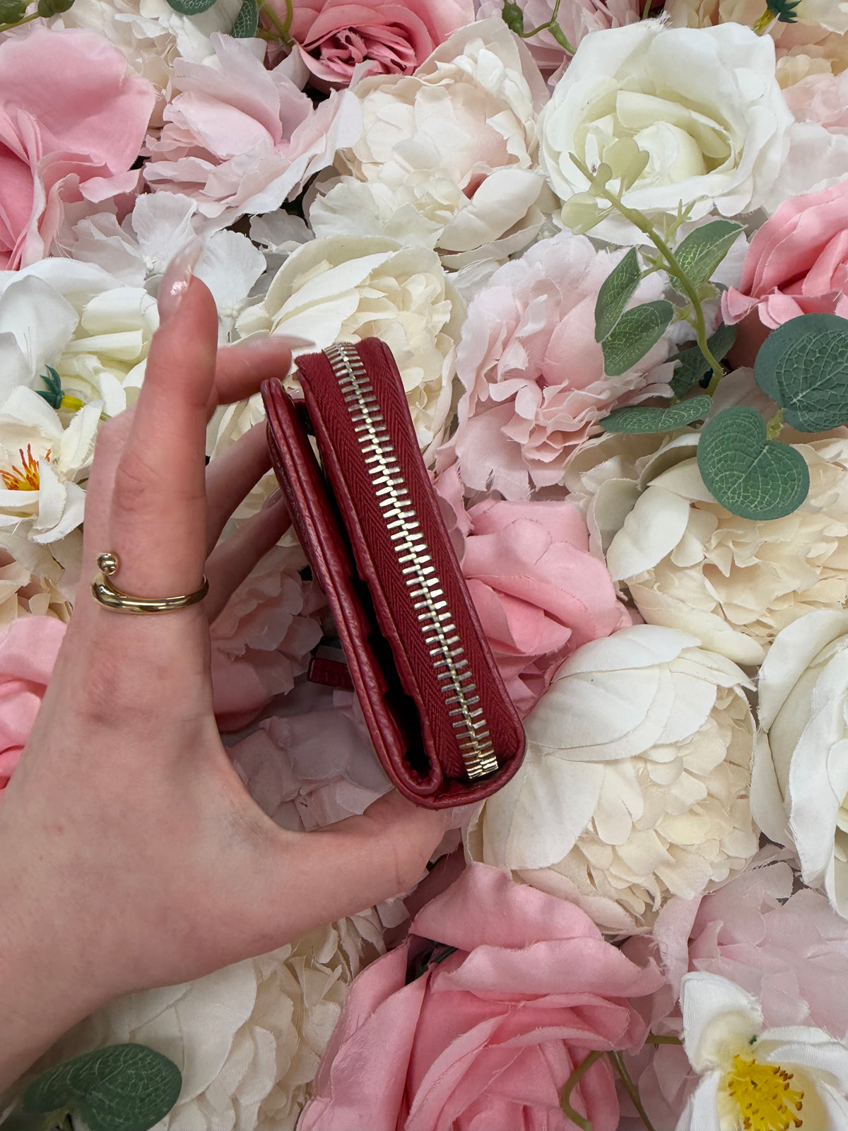 Zip Around Gucci Wallet