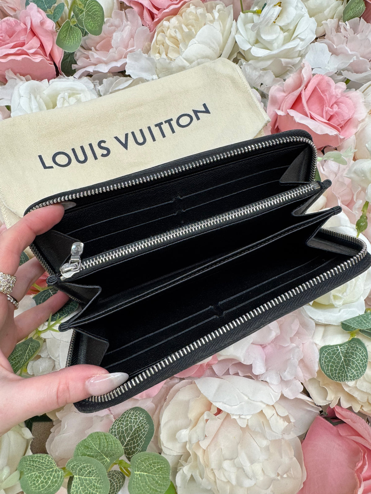 Louis Vuitton Zippu Electric Epi Wallet