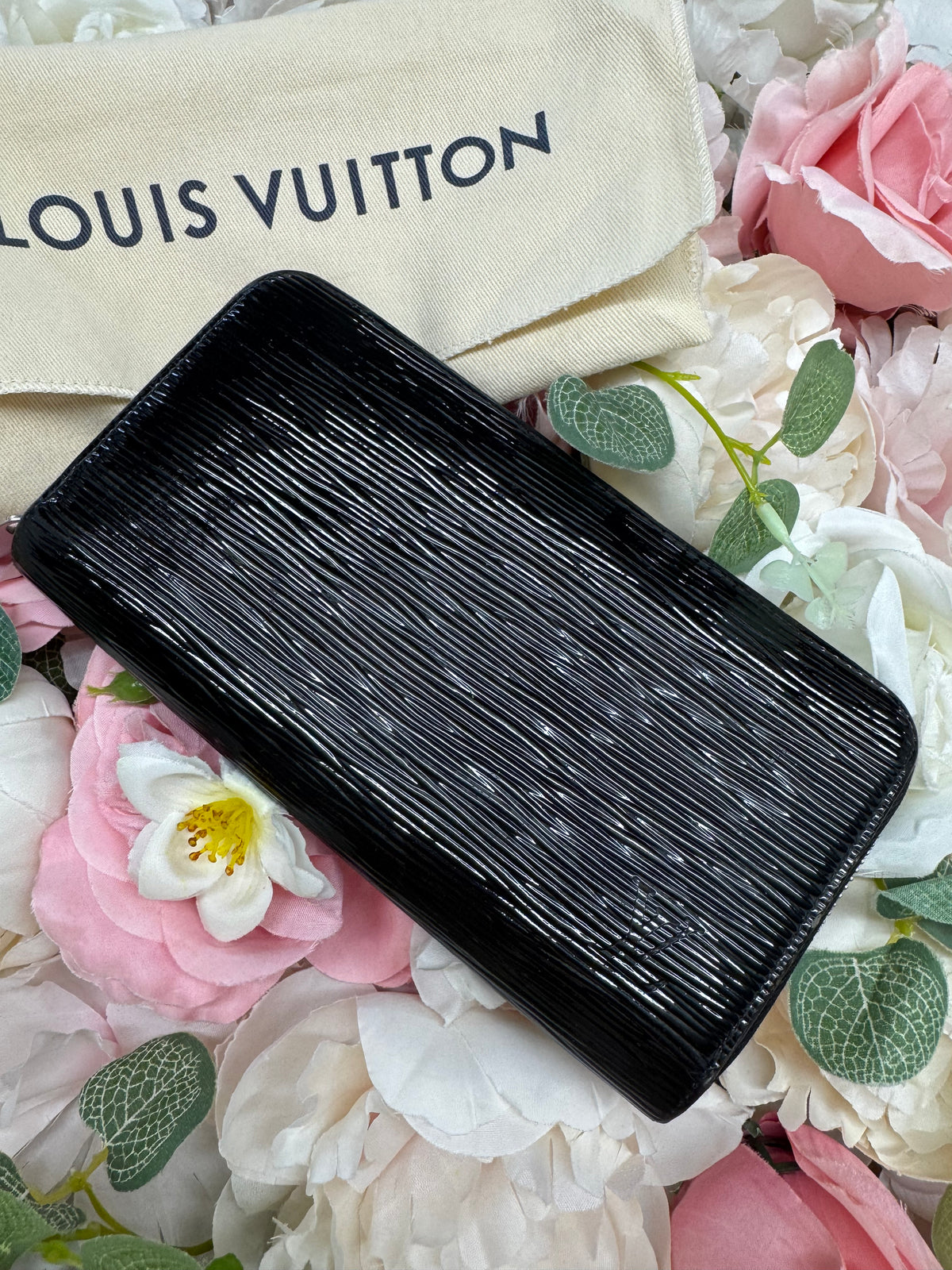 Louis Vuitton Zippu Electric Epi Wallet