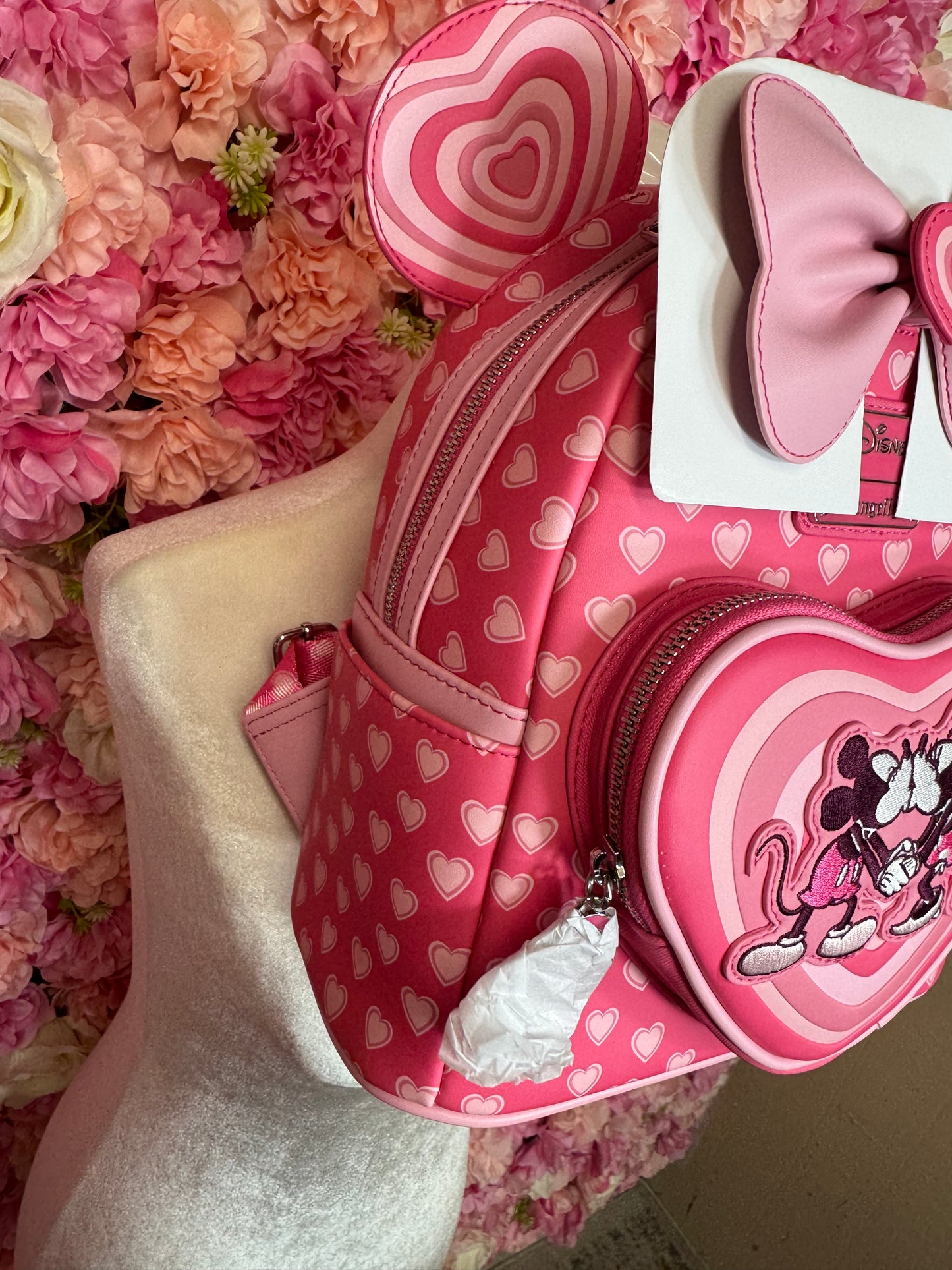 NWT Disney Loungefly Minnie and Mickey Valentines Day Backpack Purse
