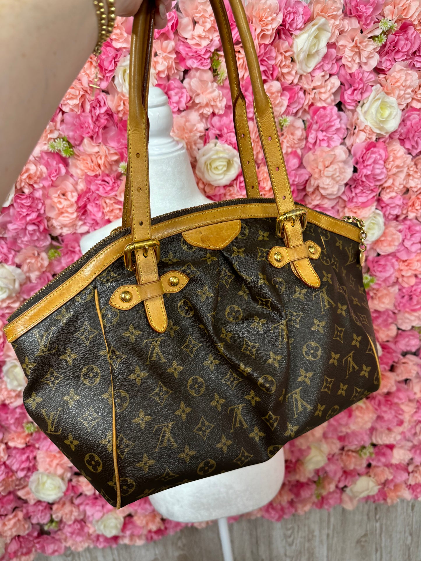 Louis Vuitton Tivoli GM Monogram