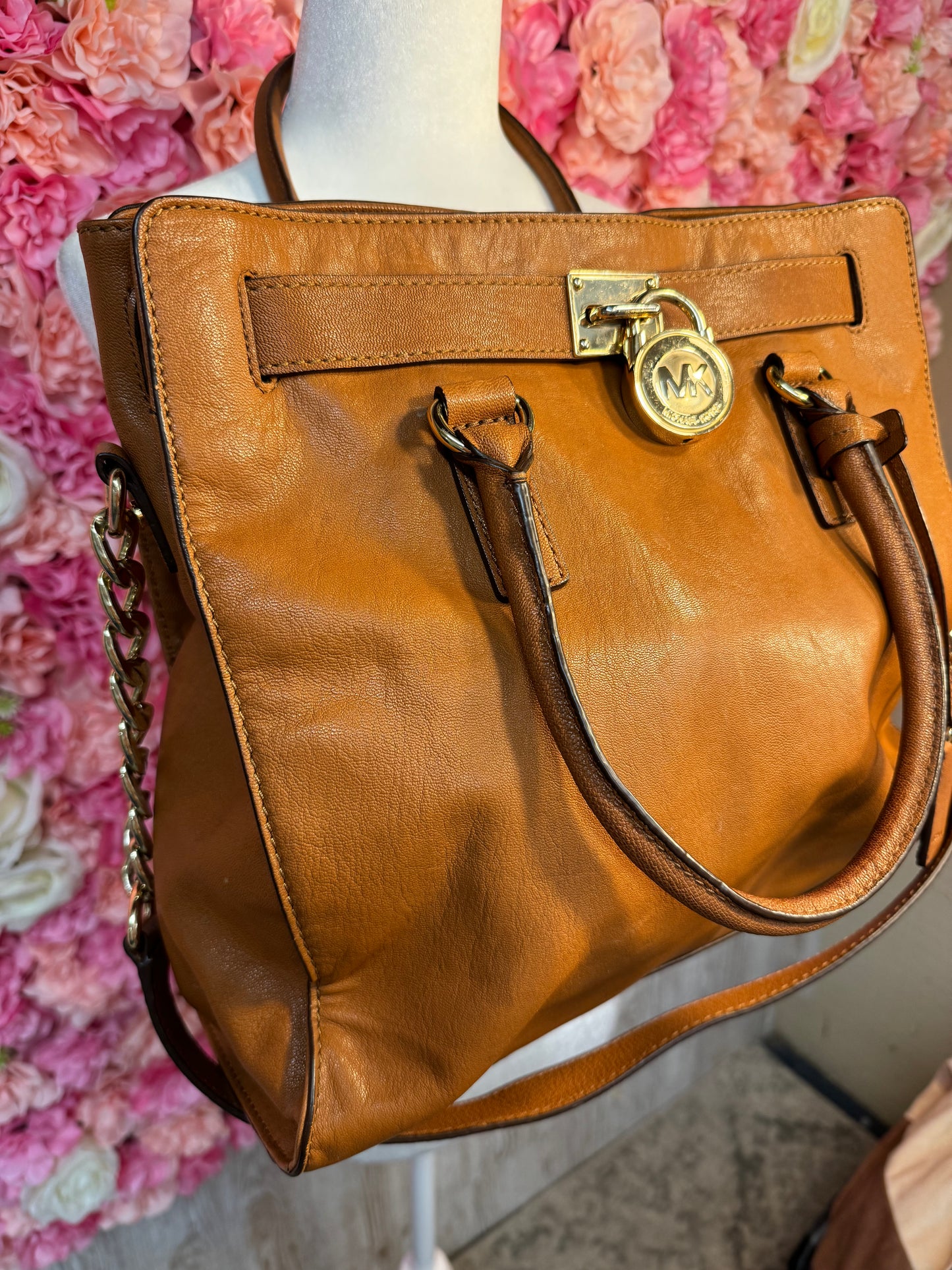 Brown Michael Kors With Gold Chain Bag