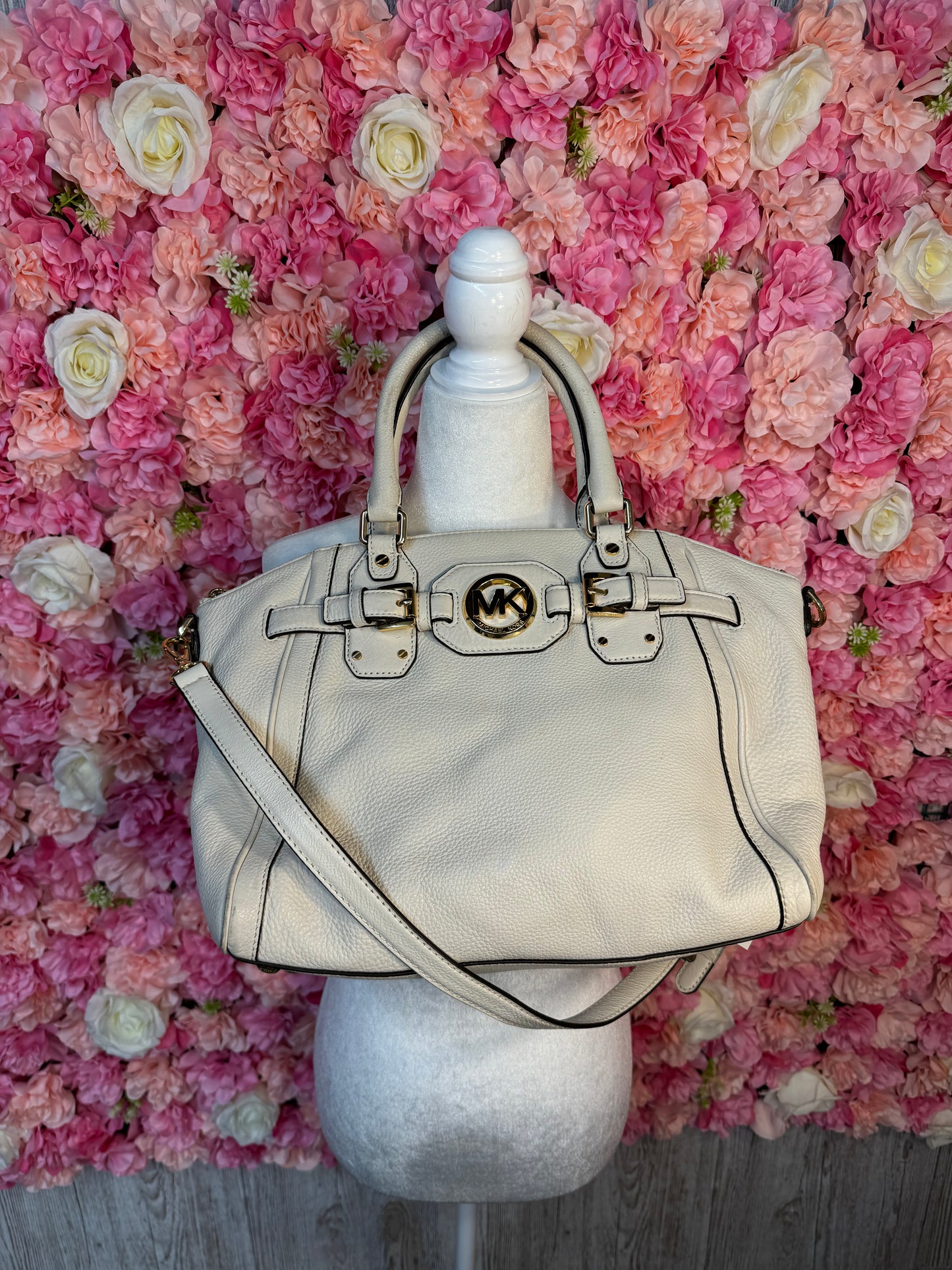 Cream/Off White With Gold Michael Kors Bag