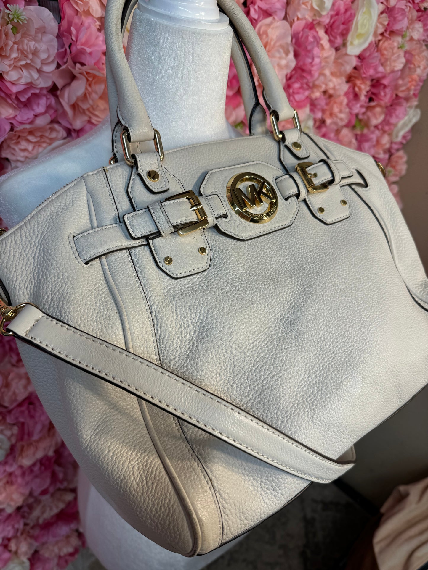 Cream/Off White With Gold Michael Kors Bag